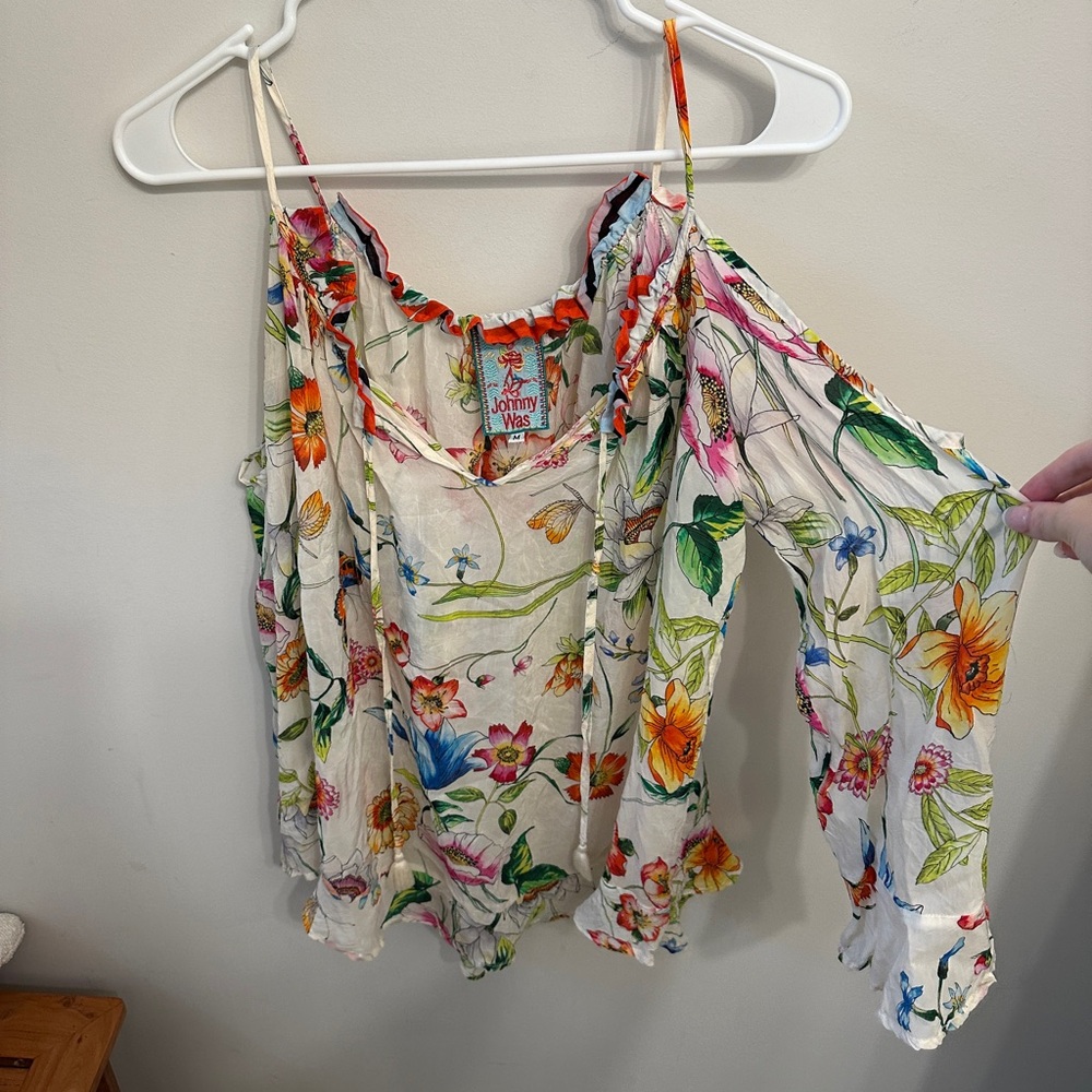Johnny Was Fusion Floral-Print Cold-Shoulder Top - Picture 2 of 8